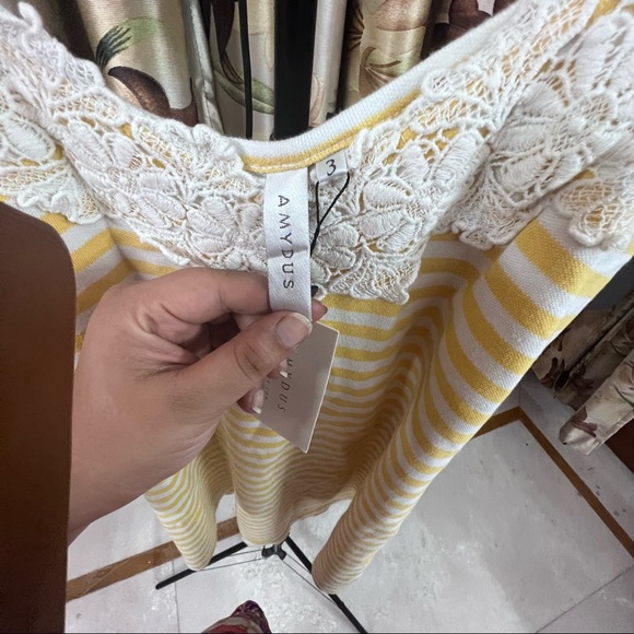 BRAND NEW!Summer Spl AMYDUS Lace embellished Top in XXL ;beautiful Yellow&White - Picture 8 of 11